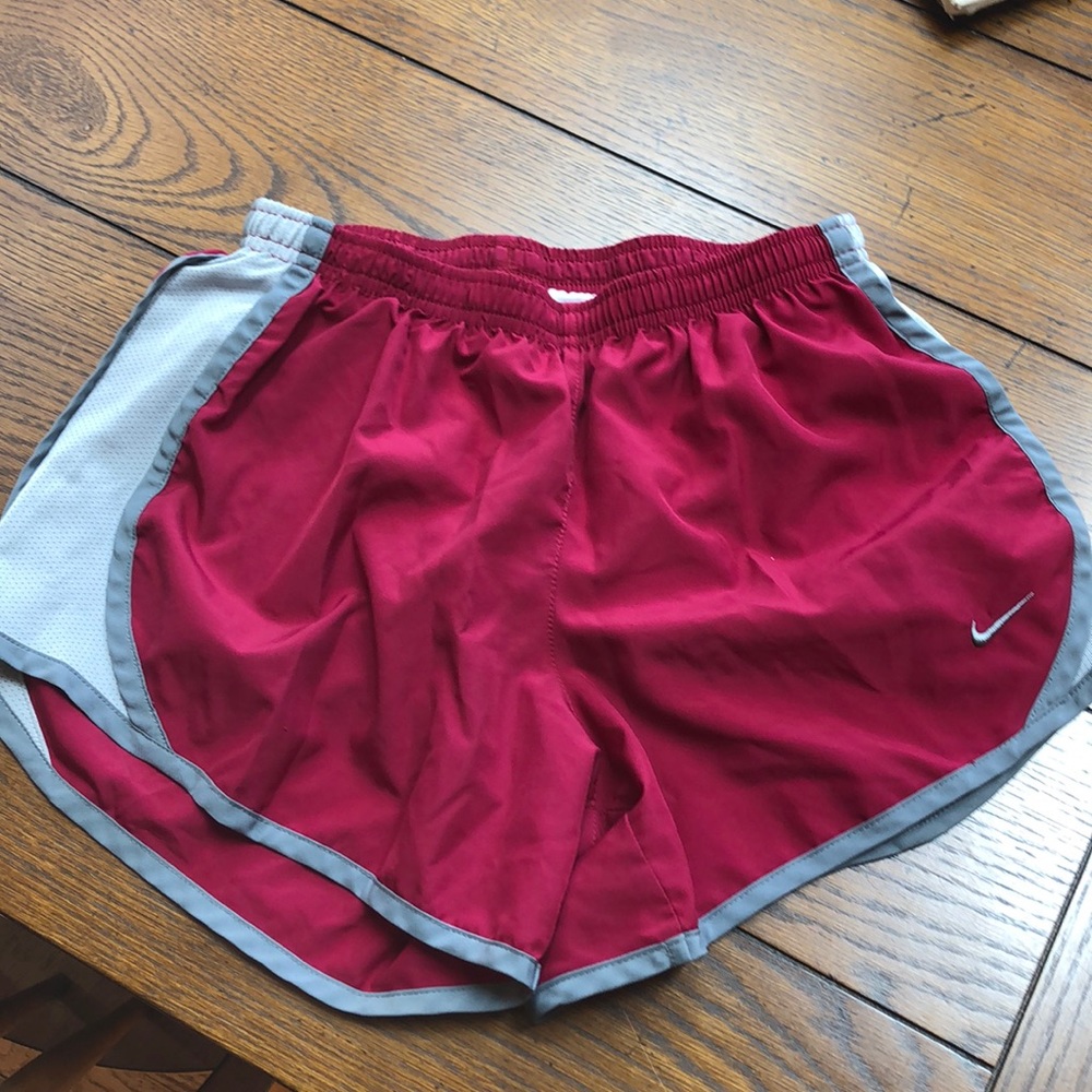 Mike running shorts kids large